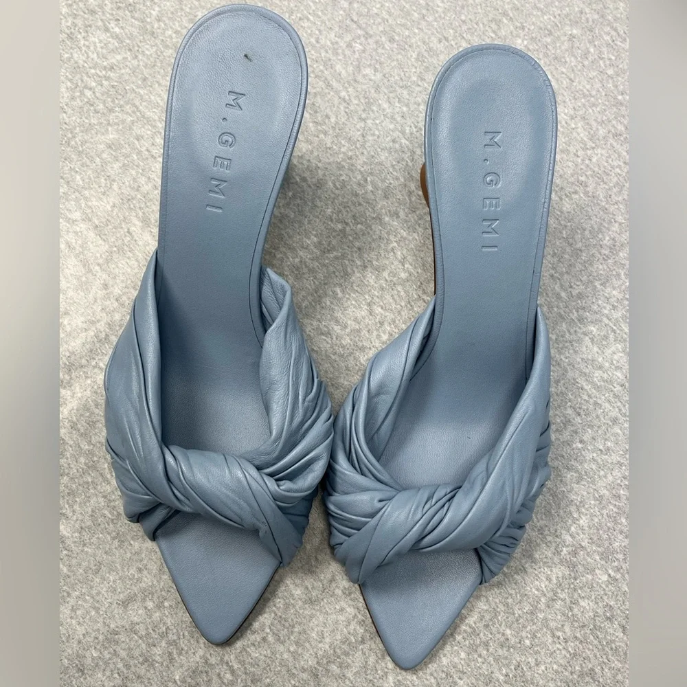 M. Gemi size 8 open toe heals in periwinkle - Picture 3 of 4